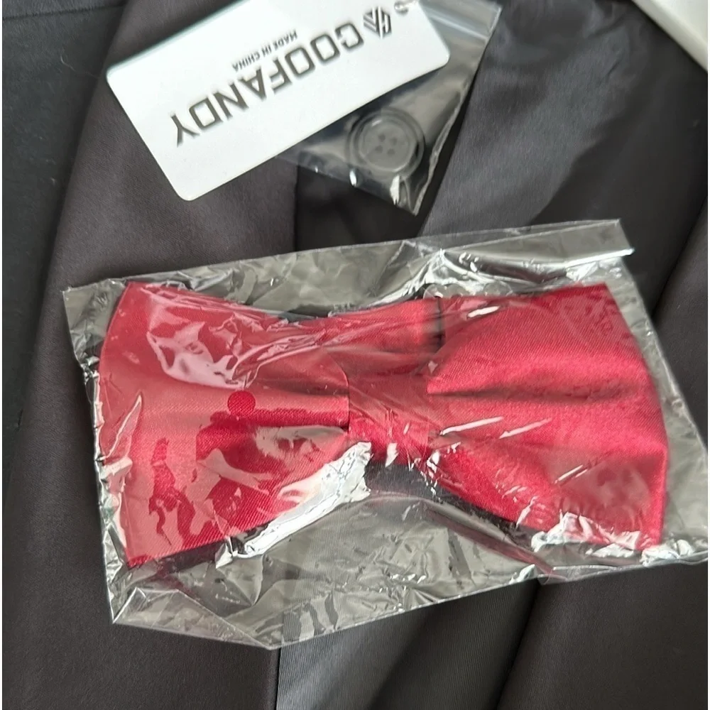 Men’s Coofandy black suit jacket and bow tie. Size Large new with tag